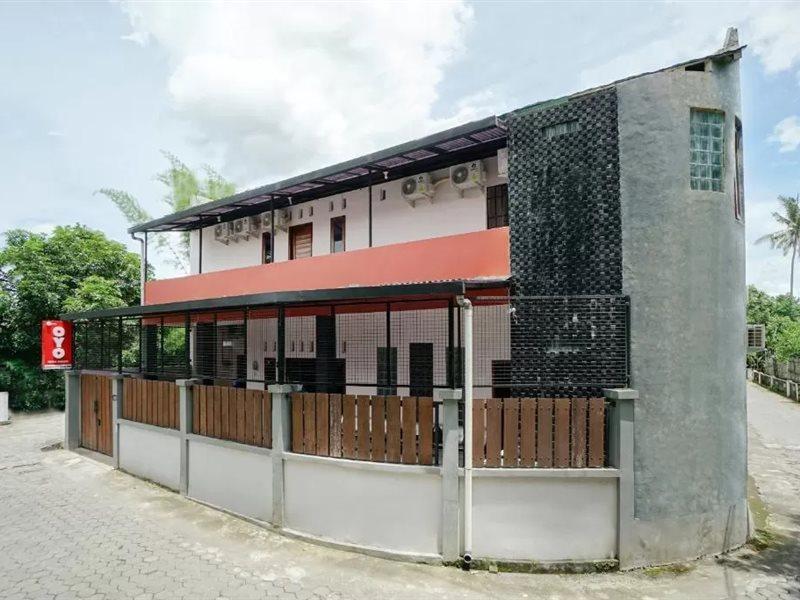 Reddoorz Syariah At Falisha Umy Ngabean Экстерьер фото