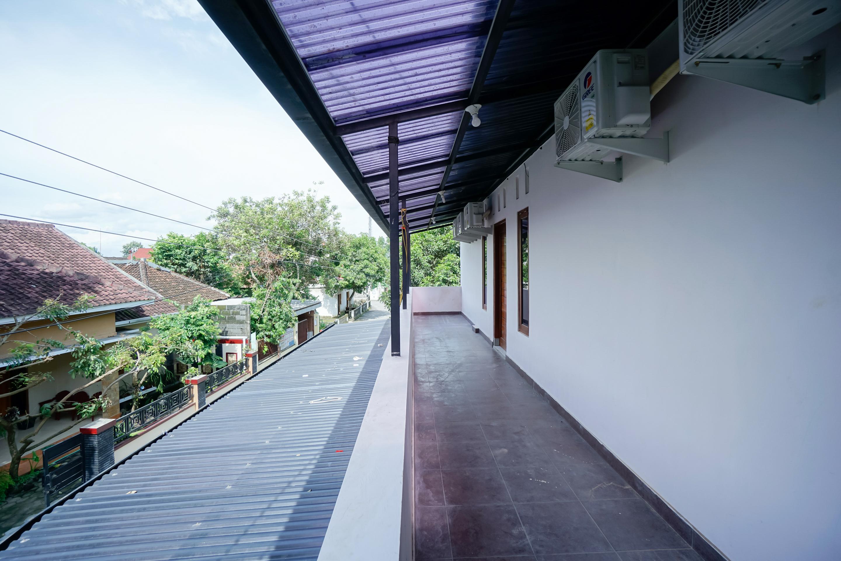 Reddoorz Syariah At Falisha Umy Ngabean Экстерьер фото