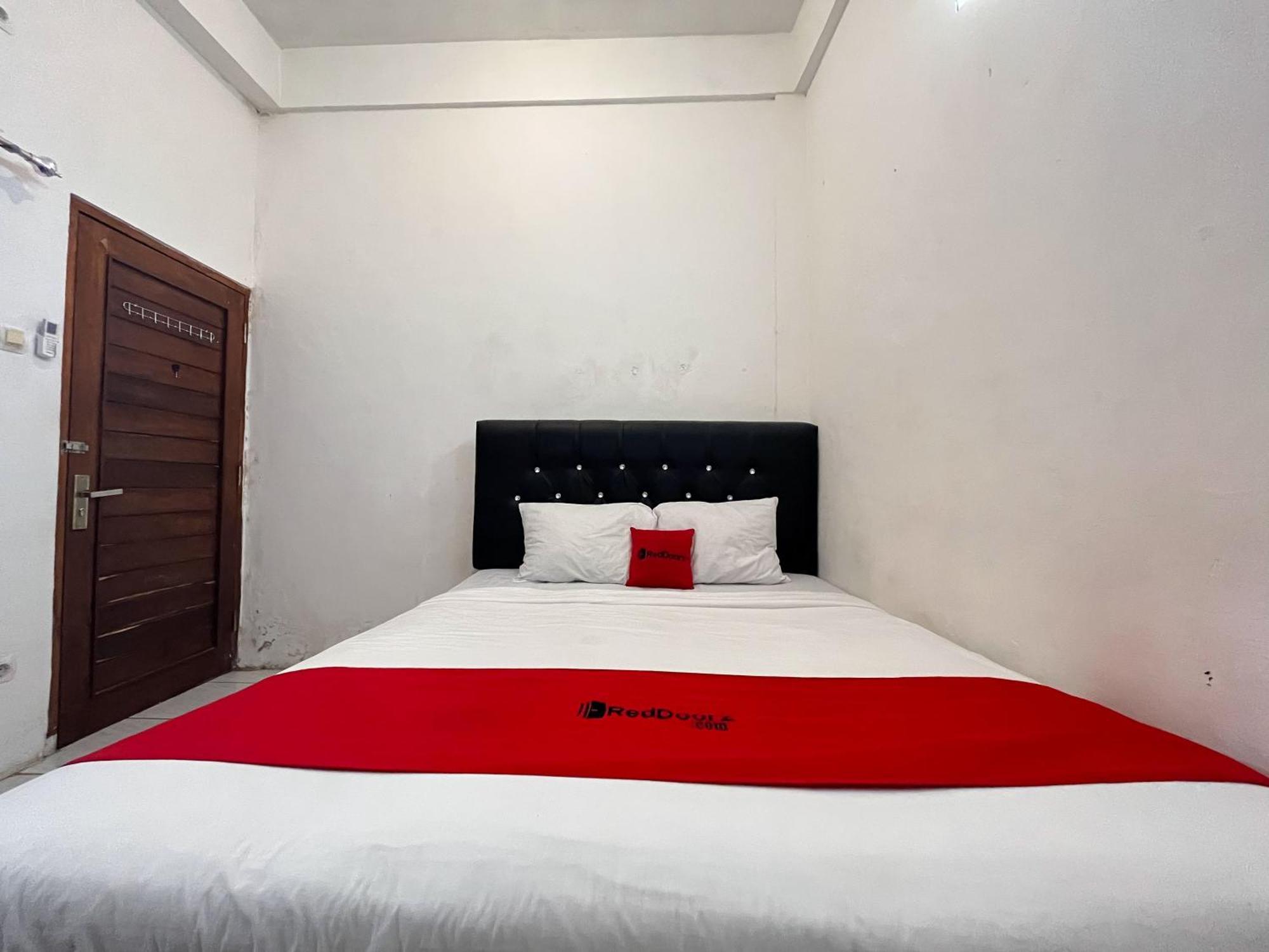 Reddoorz Syariah At Falisha Umy Ngabean Экстерьер фото