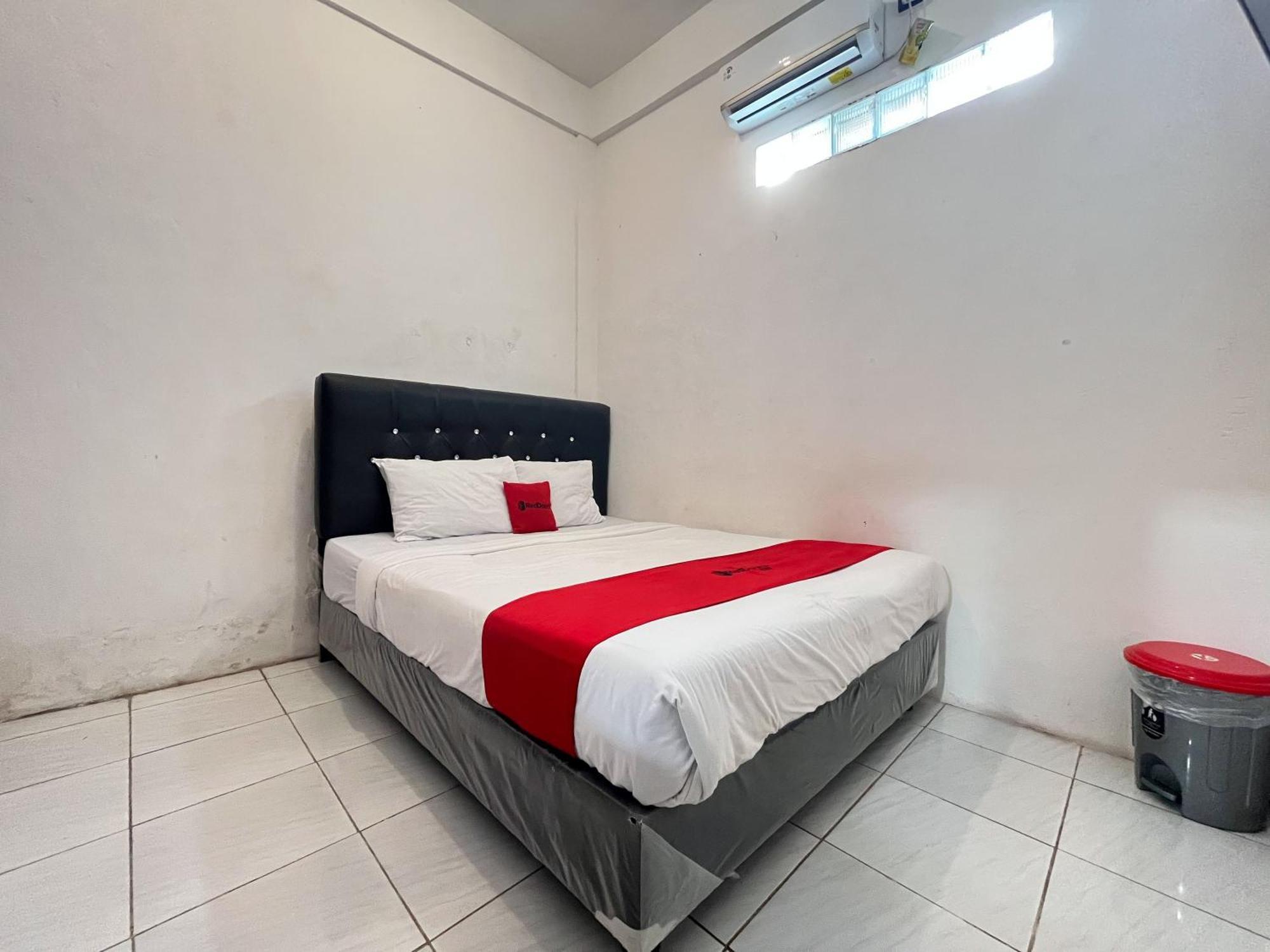 Reddoorz Syariah At Falisha Umy Ngabean Экстерьер фото