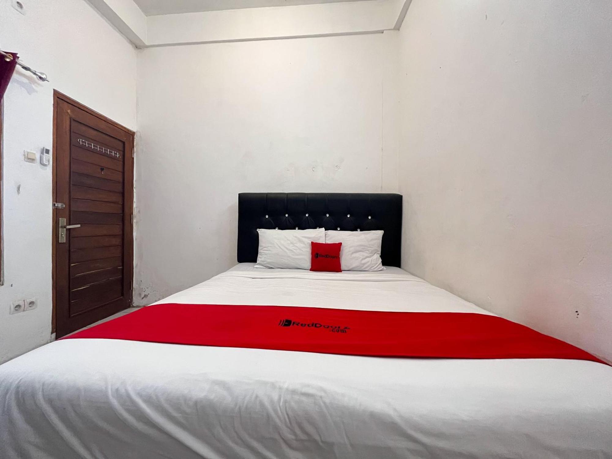 Reddoorz Syariah At Falisha Umy Ngabean Экстерьер фото